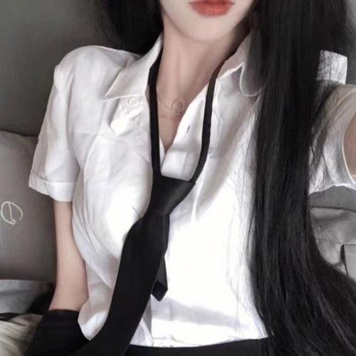 三个新娘一个老爸
